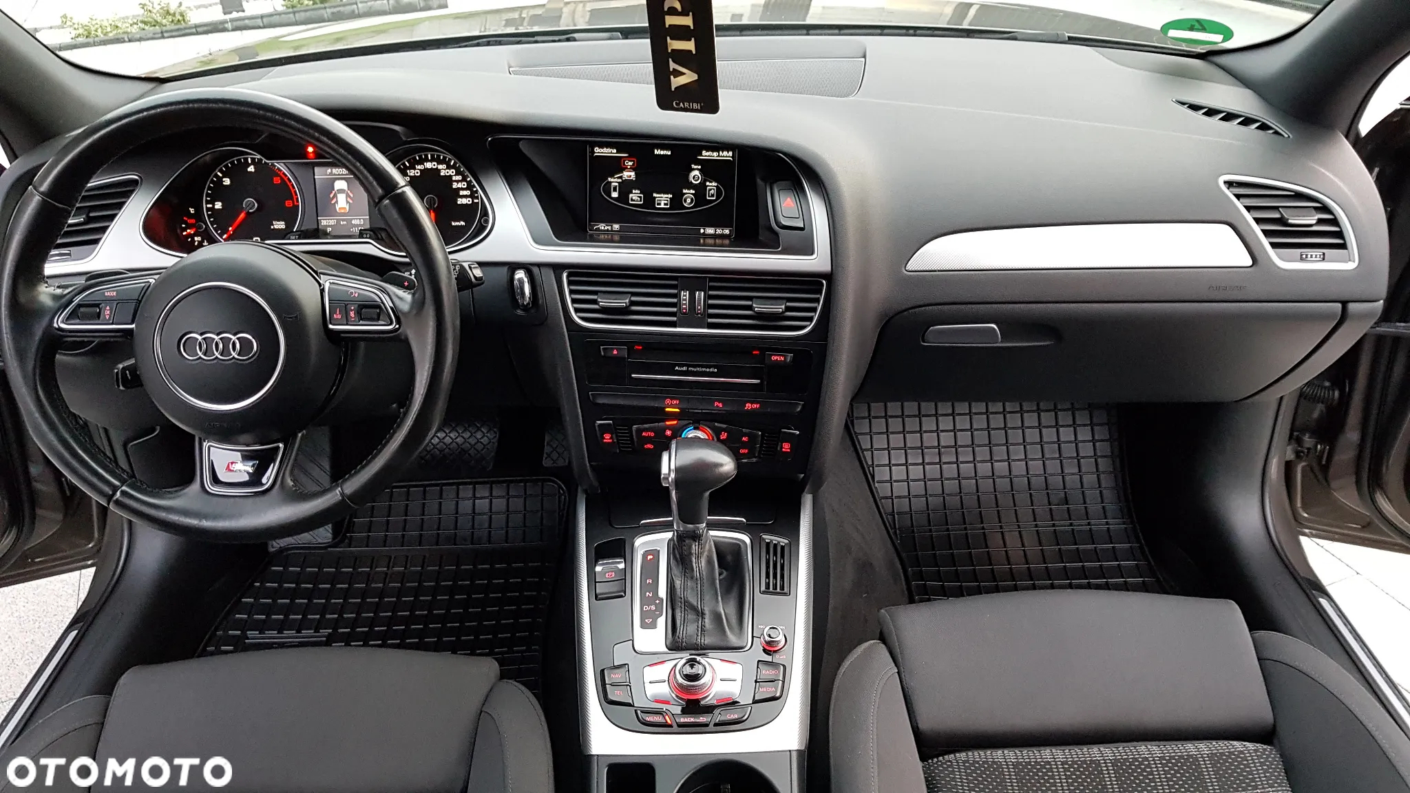 Audi A4 - 8