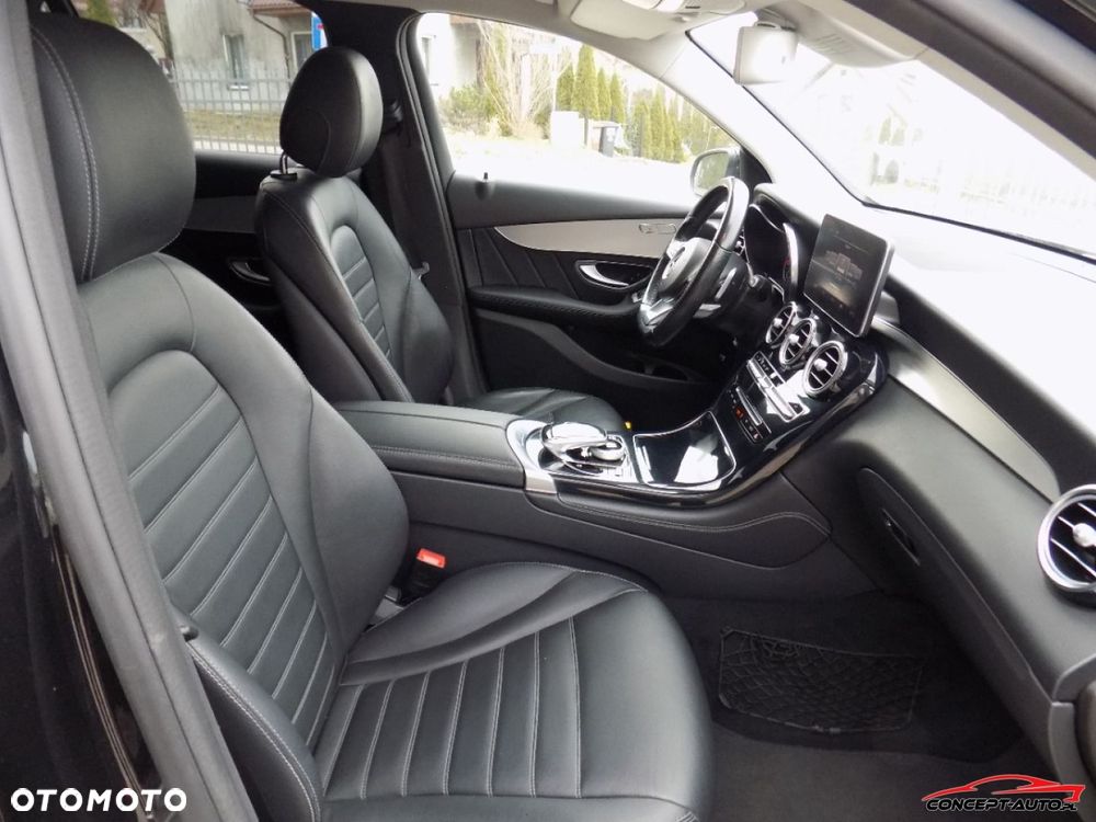 Mercedes-Benz GLC - 24