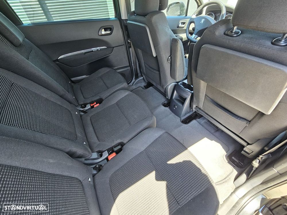 Peugeot 5008 1.6 BlueHDi Style - 20