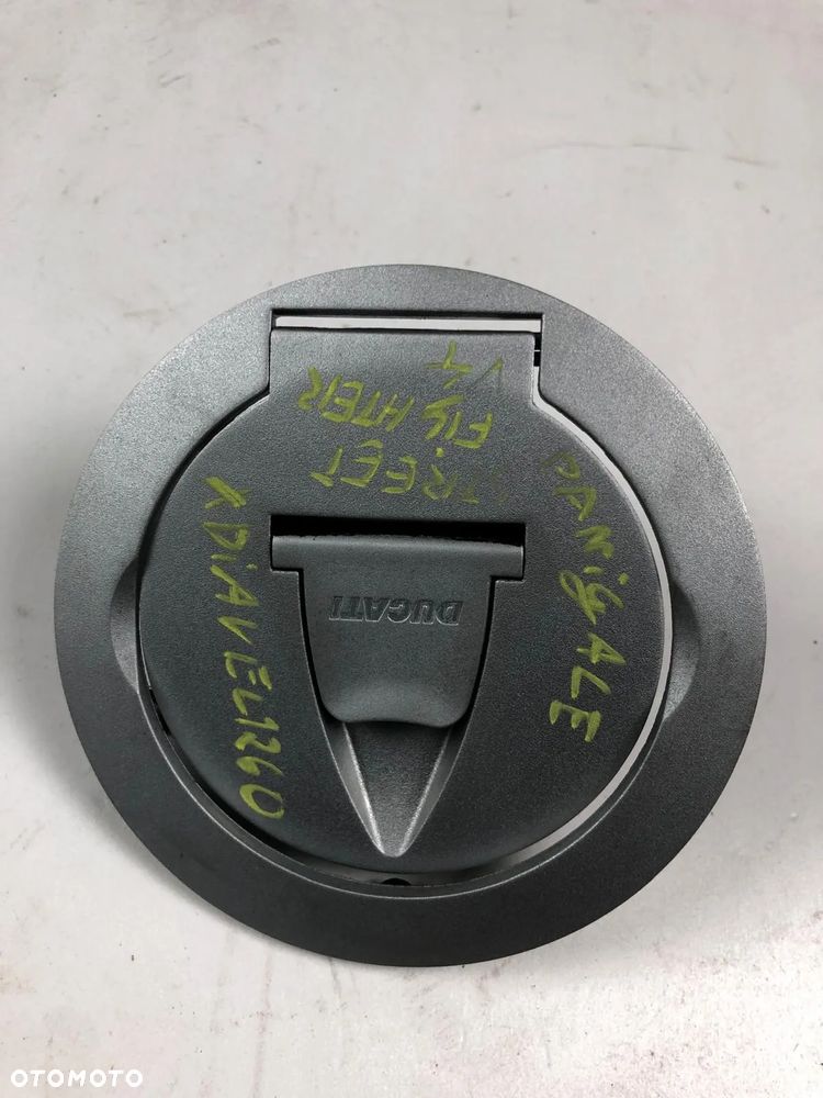 Ducati Multistrada Panigale V4 V4S Wlew Paliwa Korek - 3