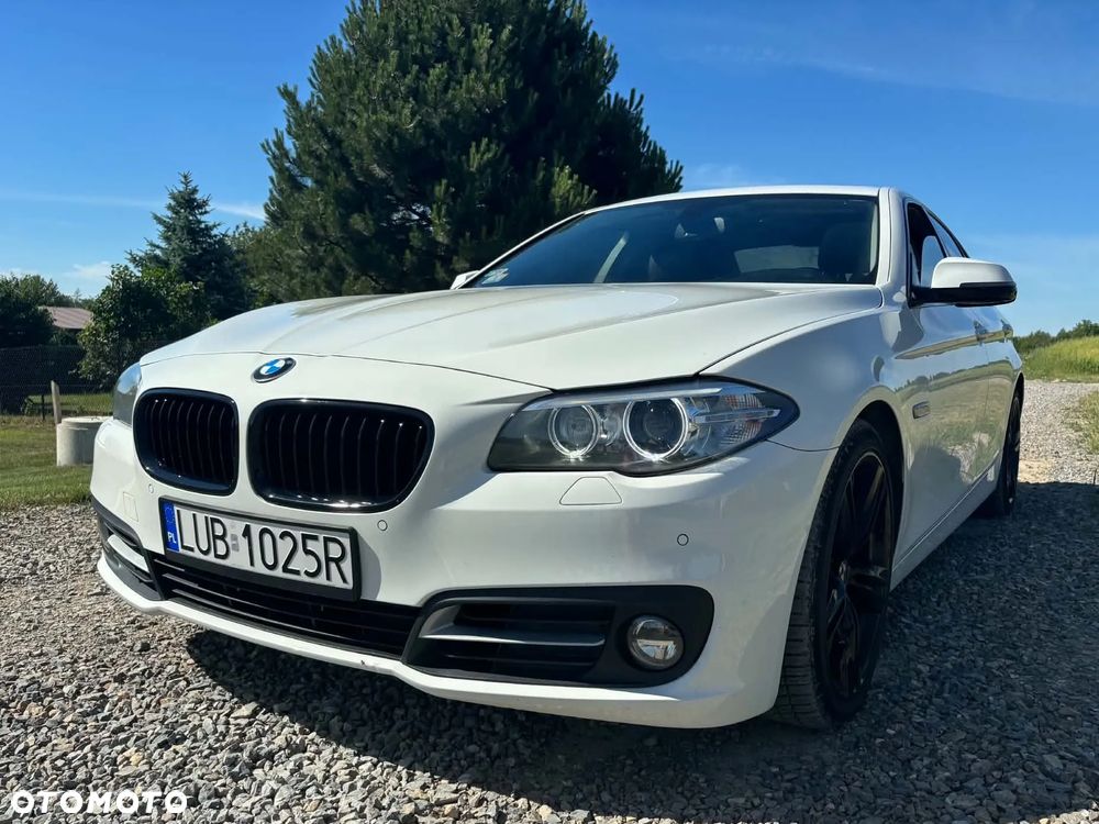 BMW Seria 5 528i xDrive Sport-Aut - 1