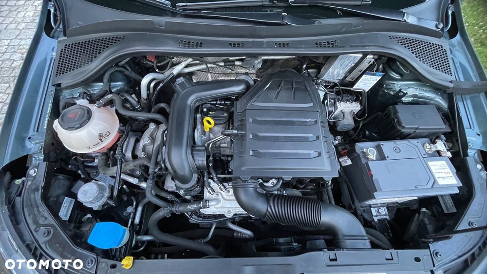 Skoda Fabia 1.0 TSI Style Color - 23