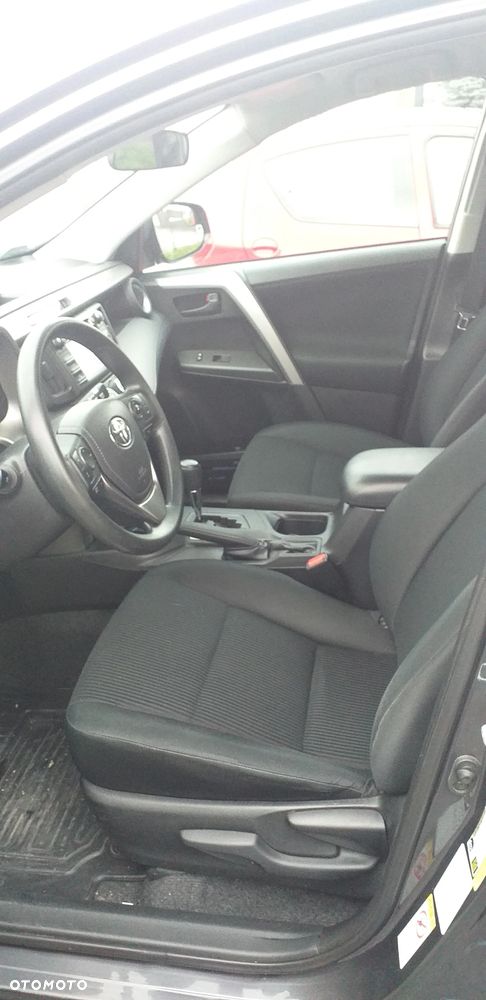 Toyota RAV4 - 5