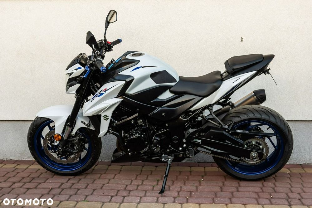 Suzuki GSX - 9