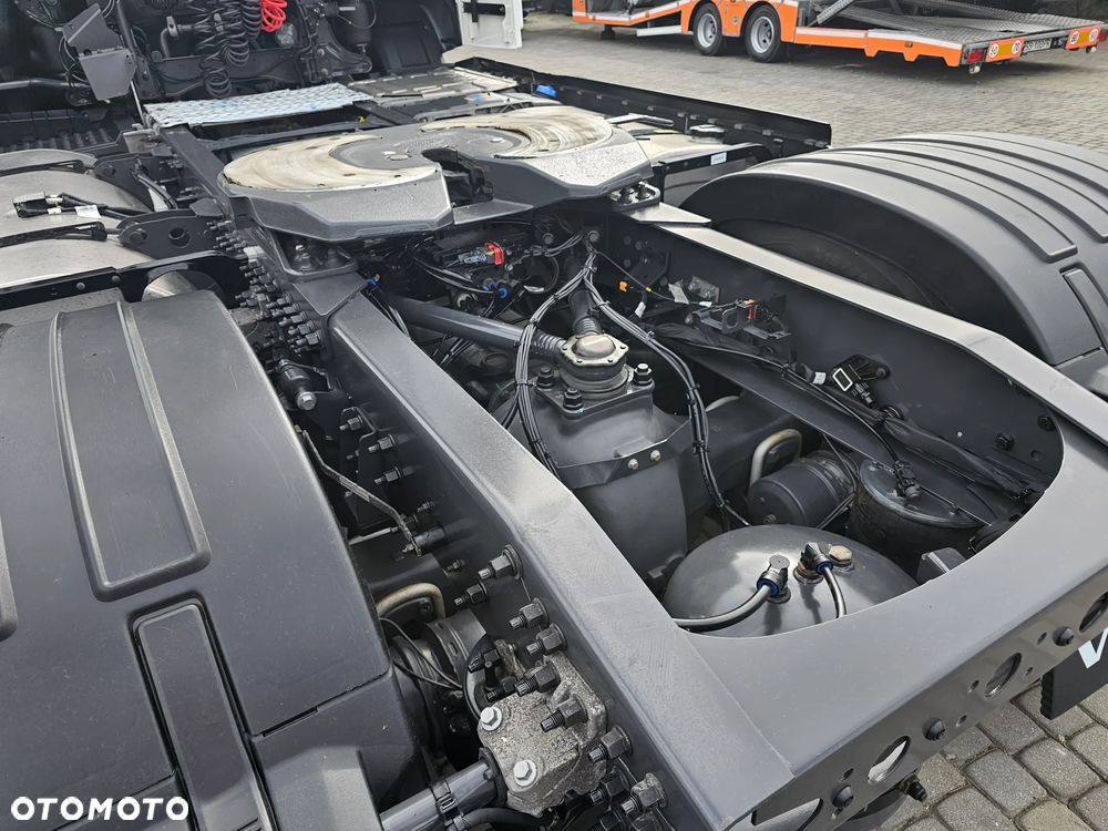 Volvo FH500 FULL OPCJA! CAŁY NA PODUSZKACH - 12