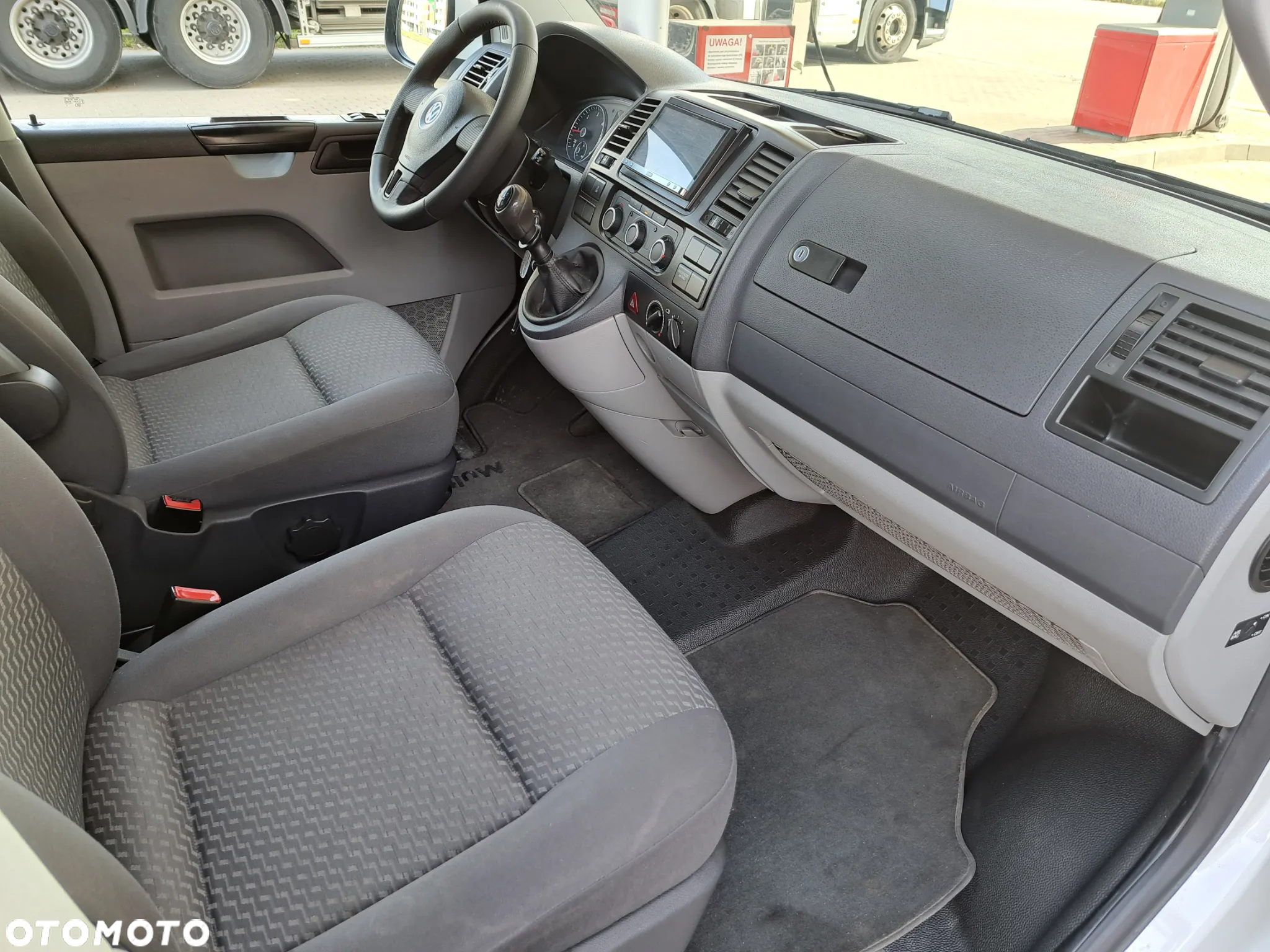 Volkswagen Transporter - 18
