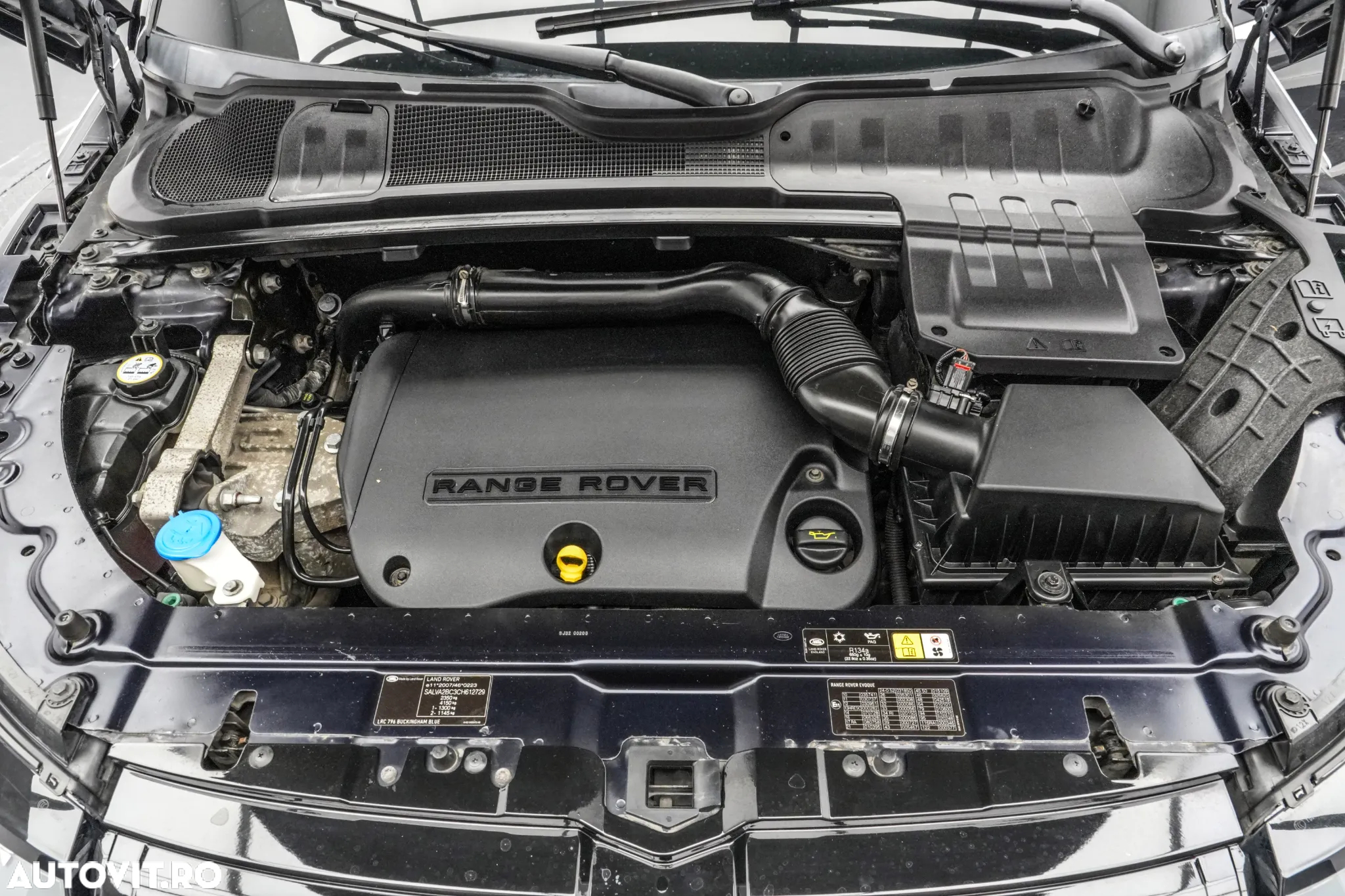 Land Rover Range Rover Evoque - 25