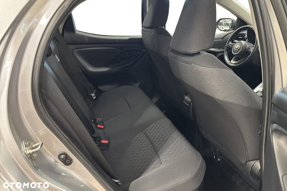 Toyota Yaris Hybrid 1.5 Active - 10