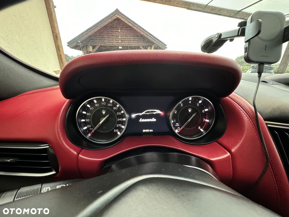 Maserati Levante Q4 GranSport - 24