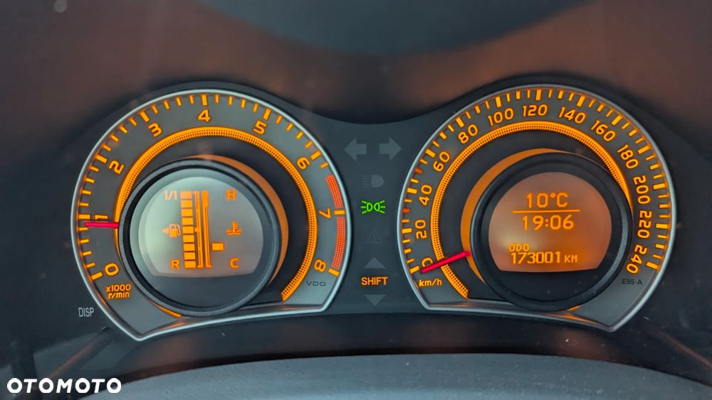 Toyota Auris 1.6 VVT-i Team - 3