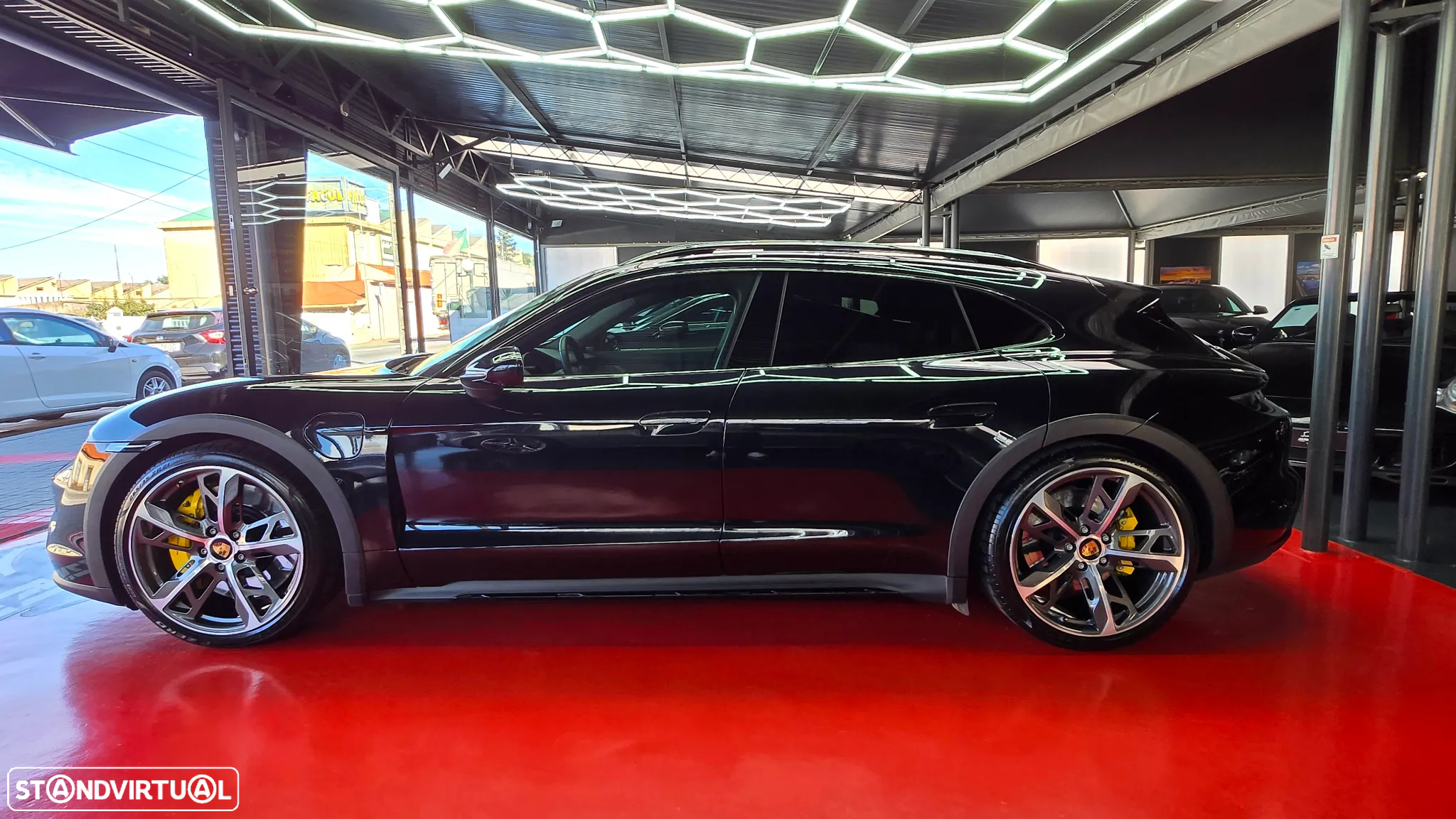 Porsche Taycan Cross Turismo Turbo - 4