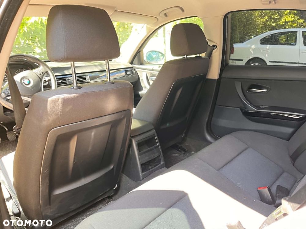 BMW Seria 3 318i - 7