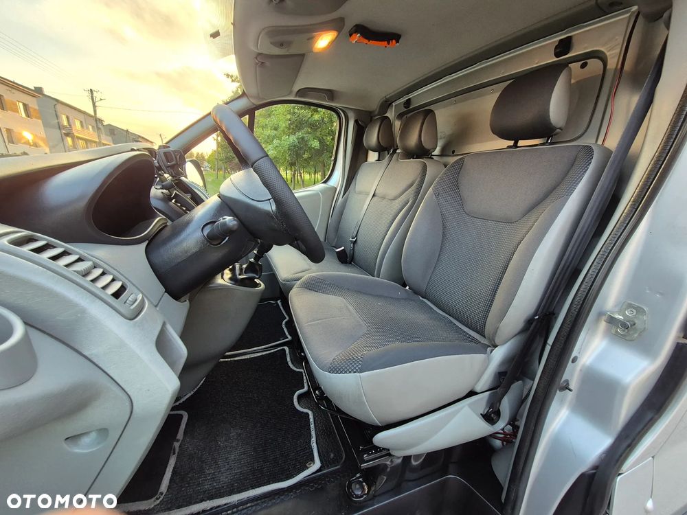 Opel Vivaro - 22