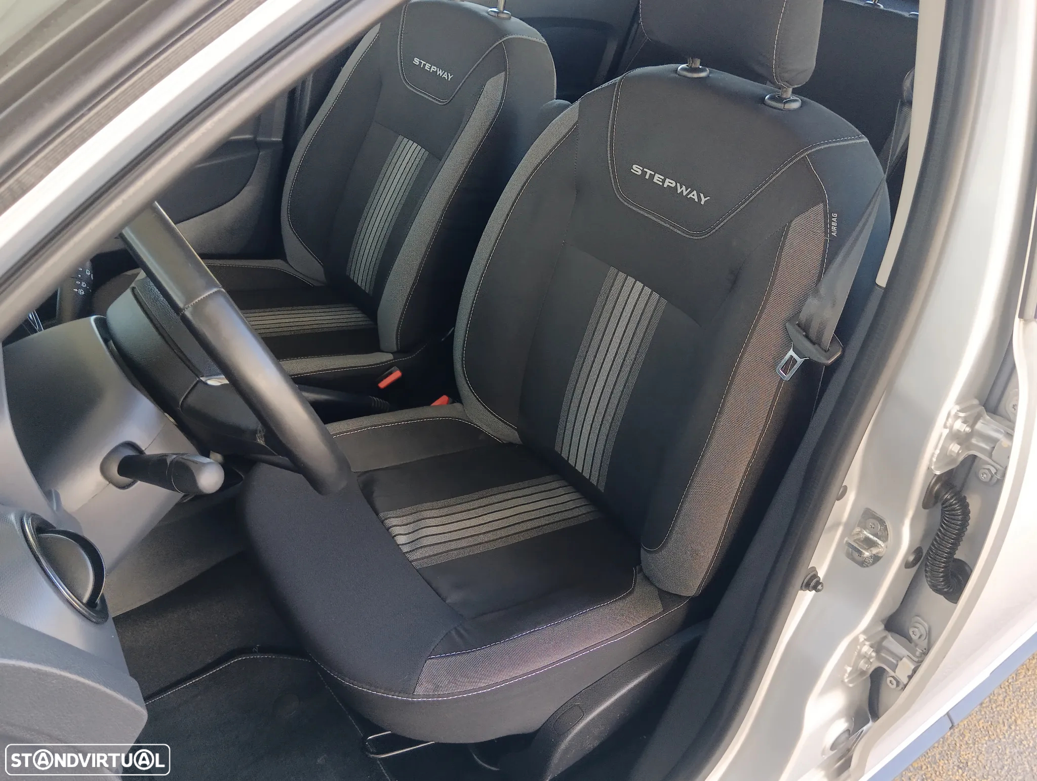 Dacia Sandero 1.5 dCi Stepway - 5
