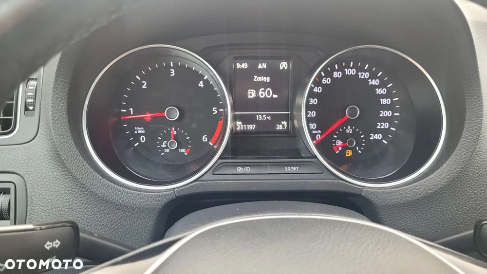 Volkswagen Polo 1.4 TDI (Blue Motion Technology) Comfortline - 10
