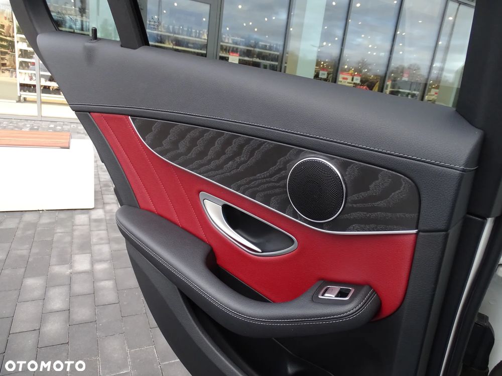 Mercedes-Benz Klasa C 200 7G-TRONIC AMG Line - 15