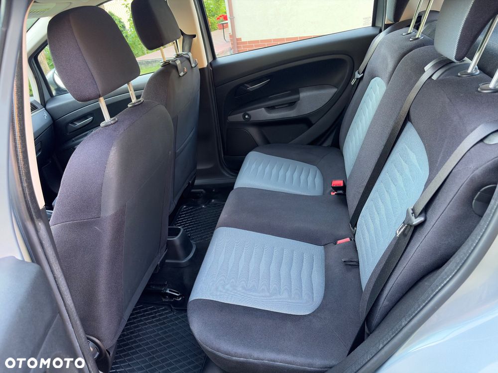 Fiat Grande Punto 1.4 8V - 11