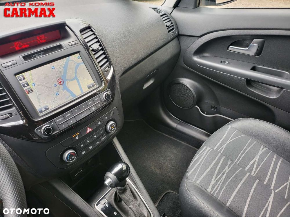 Kia Venga - 25