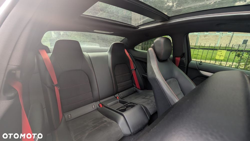 Mercedes-Benz Klasa C 250 Sport 7G-TRONIC - 32