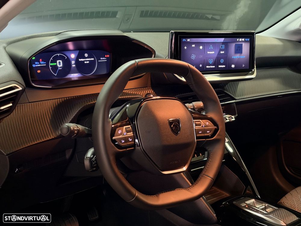 Peugeot e-208 Allure - 8