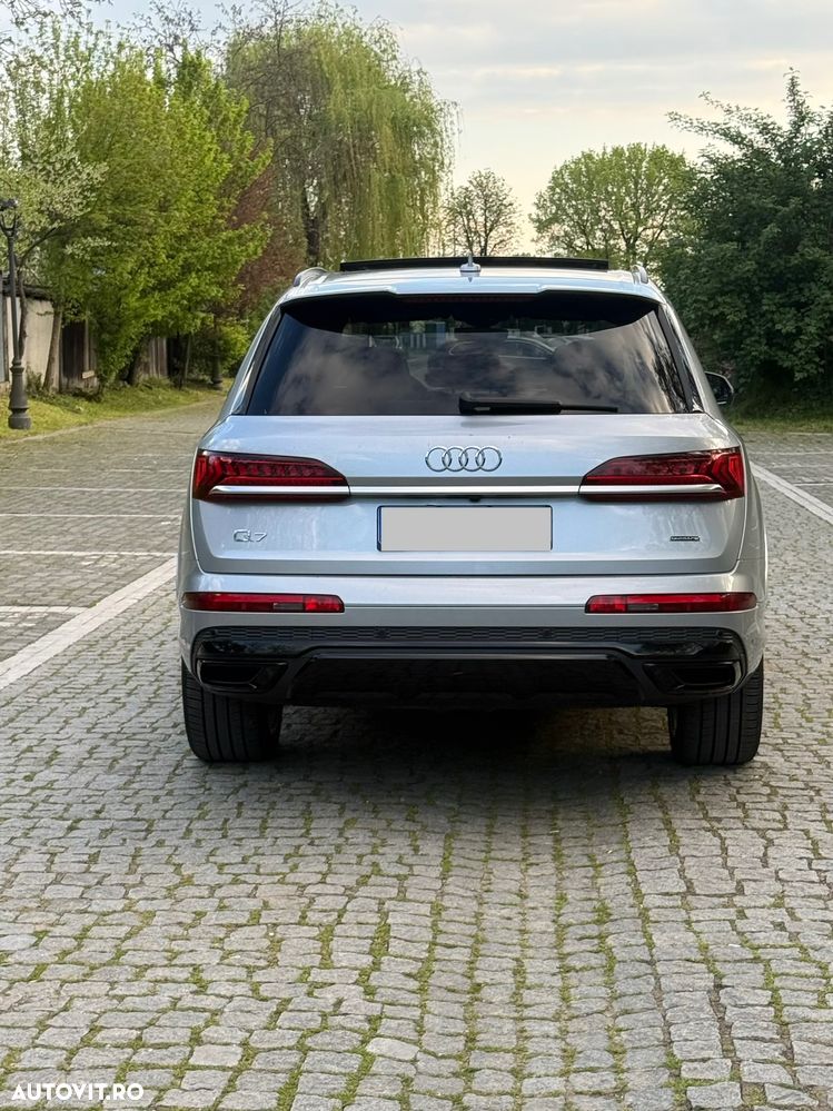 Audi Q7 55 TFSI quattro Tiptronic S line - 6