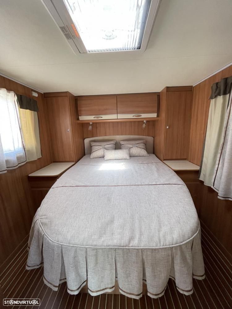 Rapido Serie 6F 691 cama central - 24