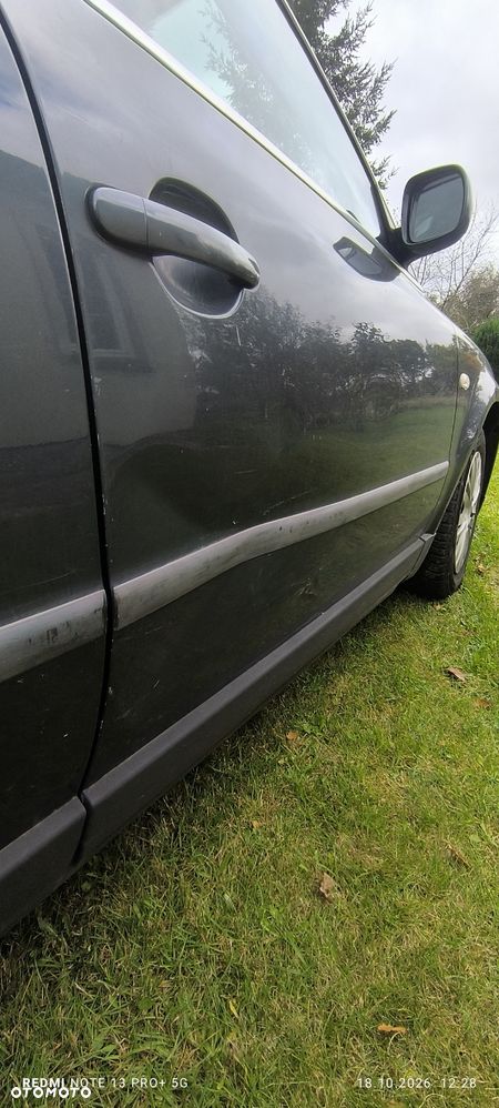 Volkswagen Passat - 12