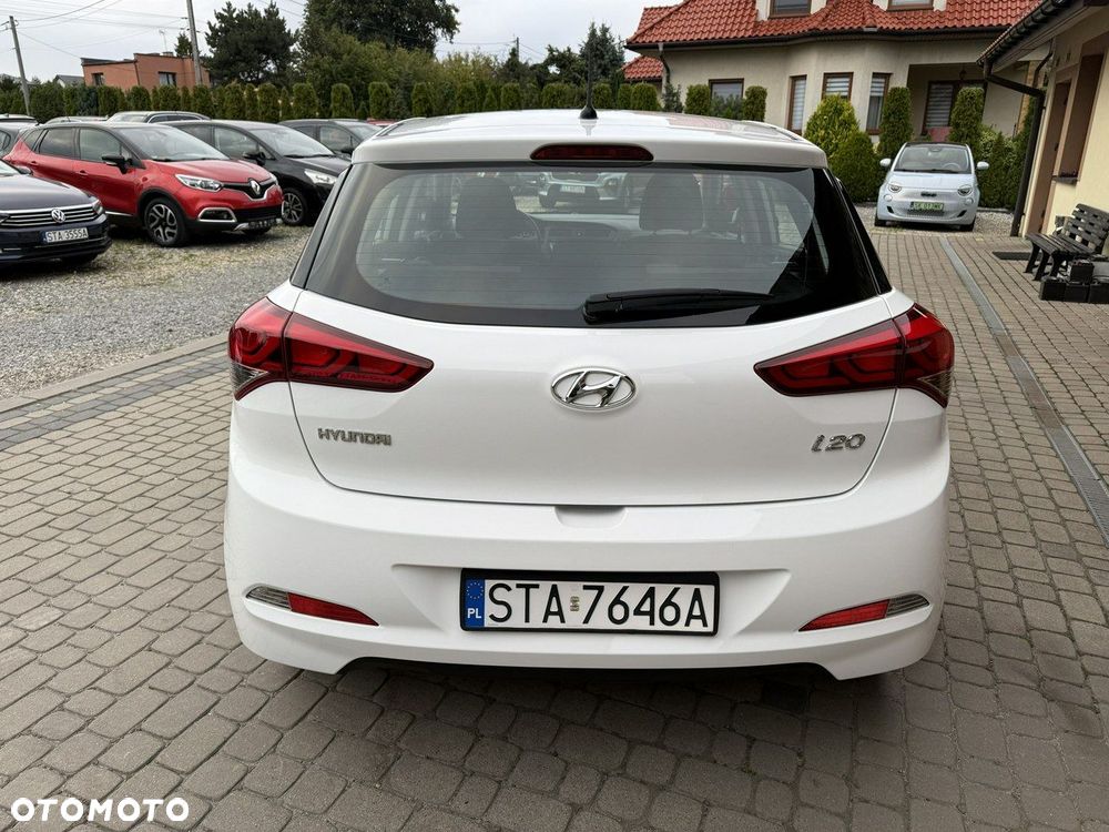 Hyundai i20 1.2 BlueDrive Classic + - 8
