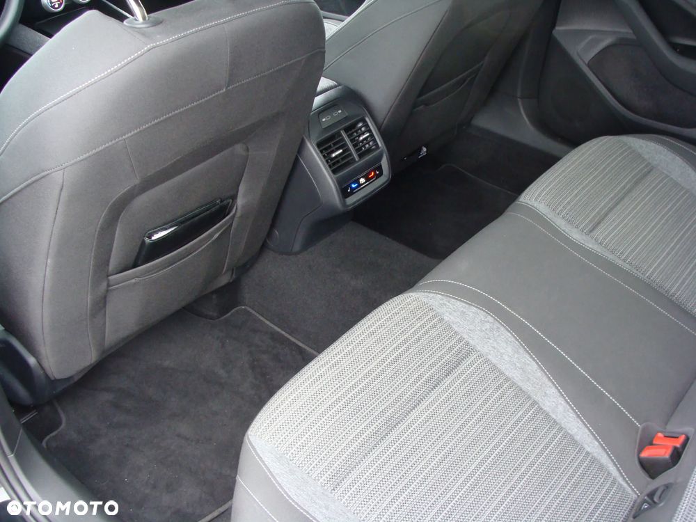 Skoda Superb 2.0 TDI DSG Selection - 24