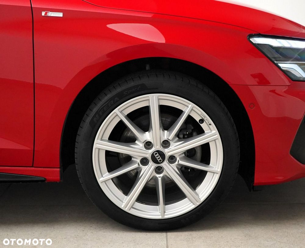 Audi A3 Sportback - 12