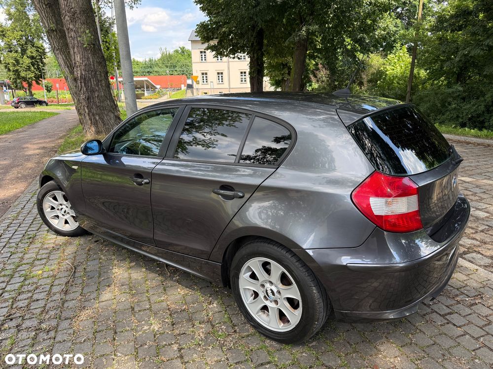 BMW Seria 1 - 14