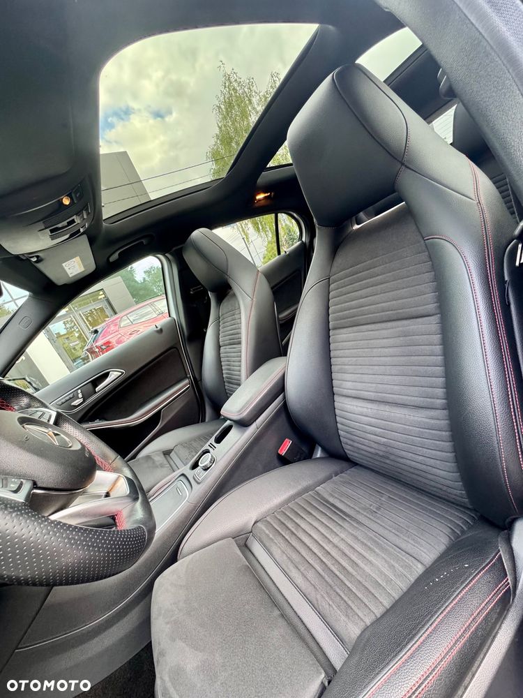Mercedes-Benz GLA 200 7G-DCT AMG Line - 17
