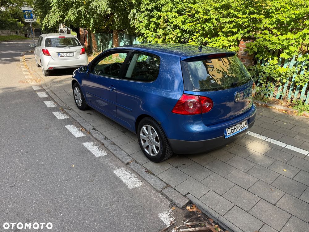 Volkswagen Golf - 2