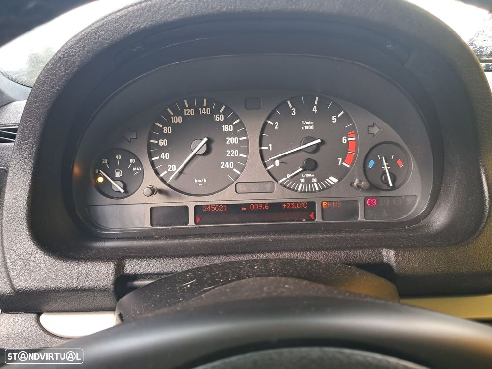 BMW X5 4.4 - 6