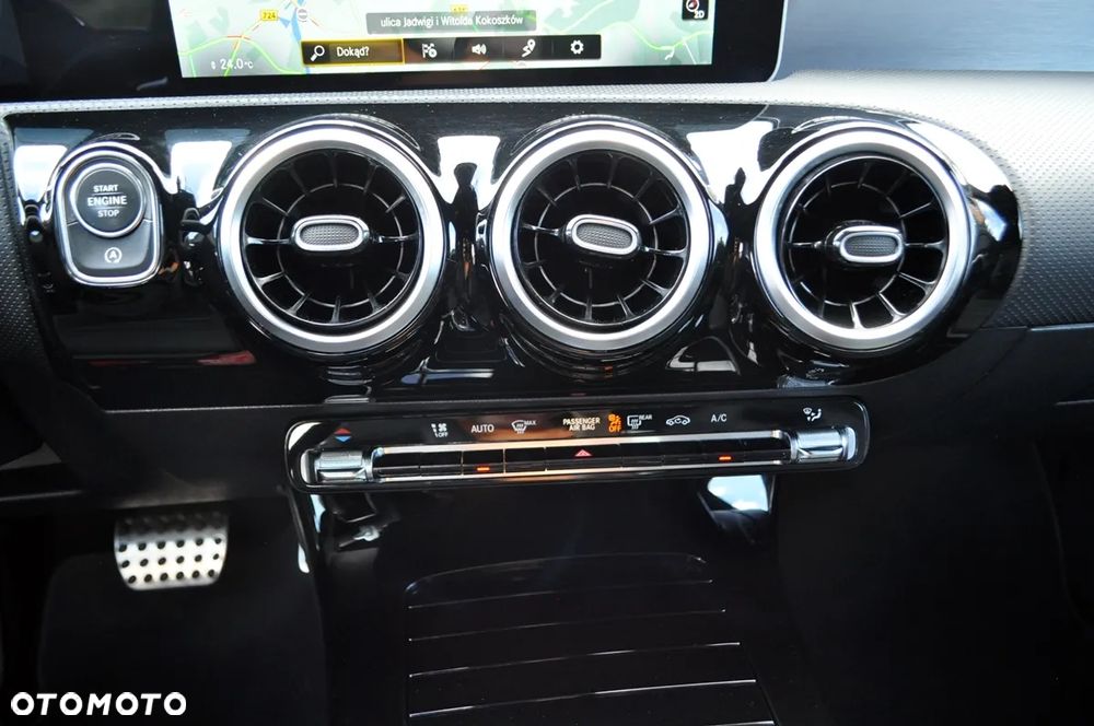 Mercedes-Benz CLA 200 AMG Line 7G-DCT - 29