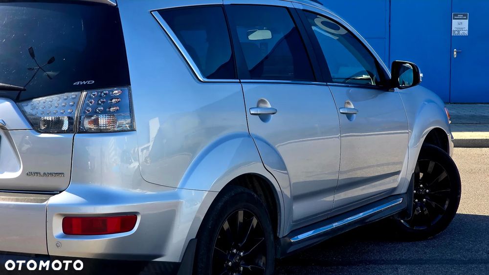 Mitsubishi Outlander - 6