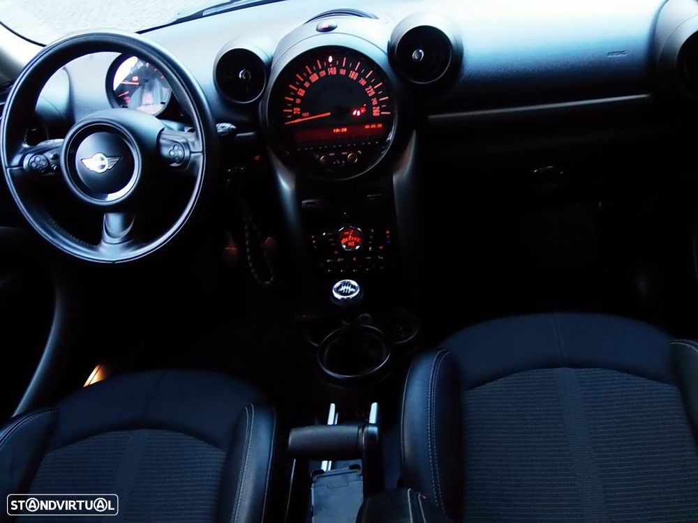 MINI Countryman Cooper D - 34