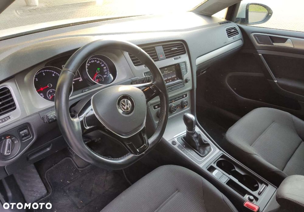 Volkswagen Golf - 13