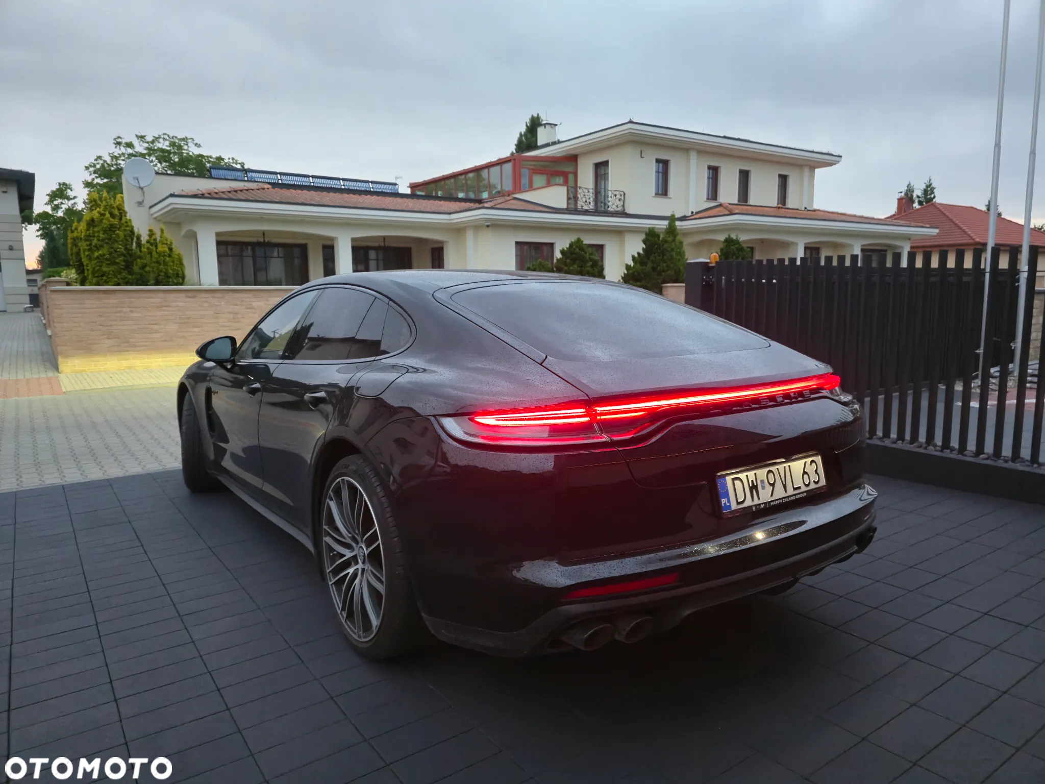 Porsche Panamera 4S E-Hybrid - 4