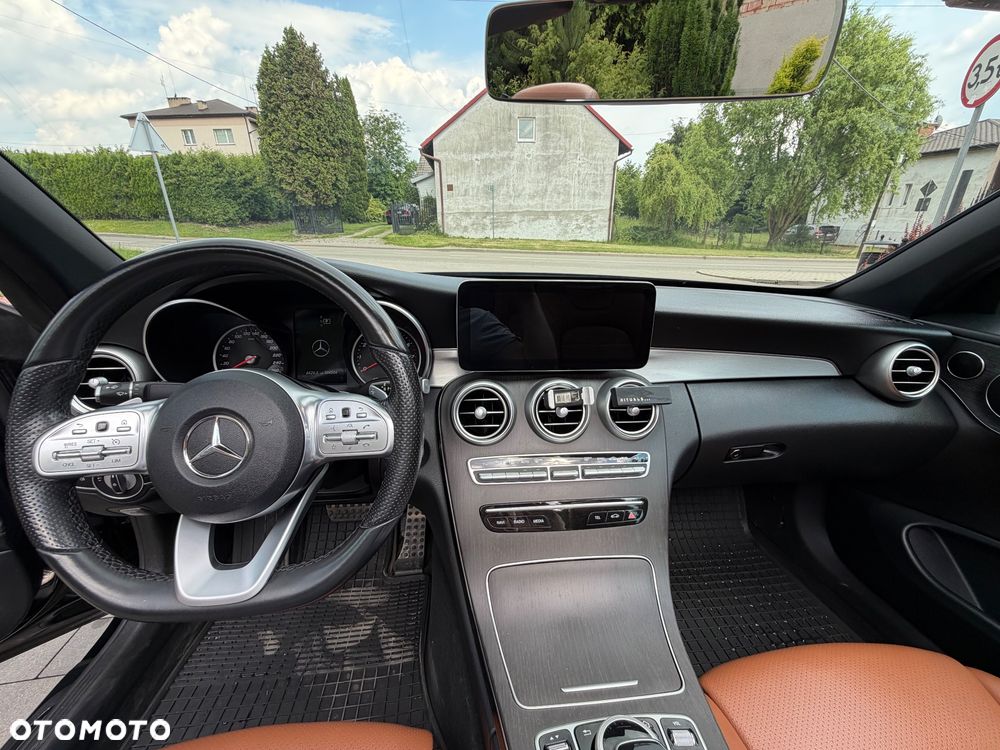 Mercedes-Benz Klasa C 180 9G-TRONIC AMG Line Plus - 23