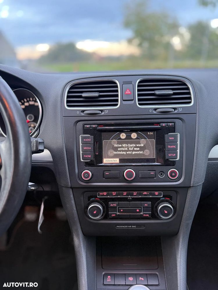Volkswagen Golf 1.6 TDI DPF Team - 8