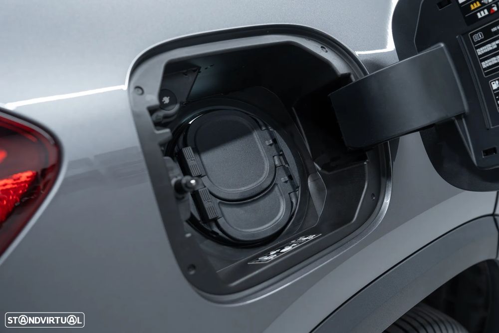 Mercedes-Benz EQA 300 4Matic - 18