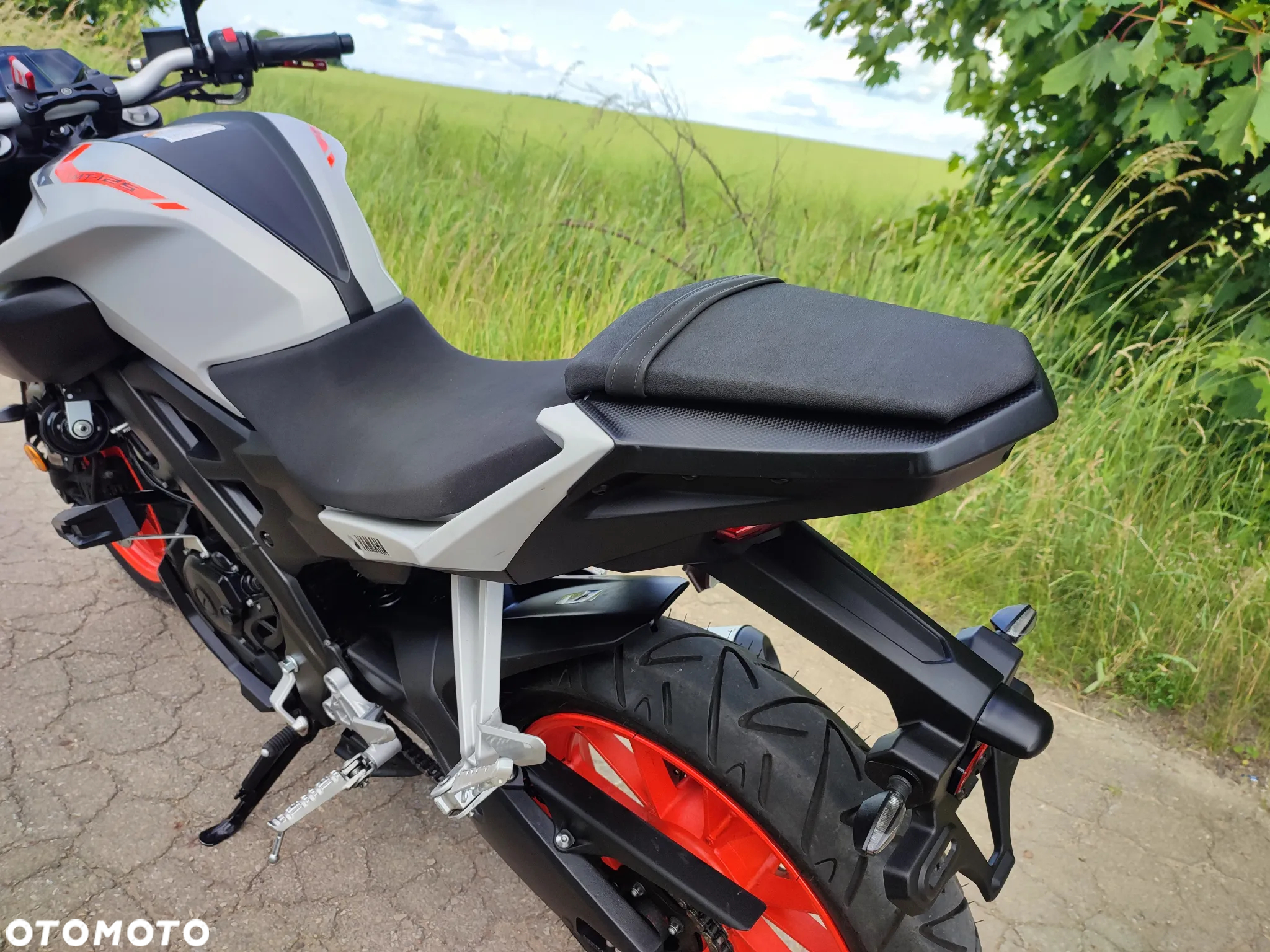 Yamaha MT - 22