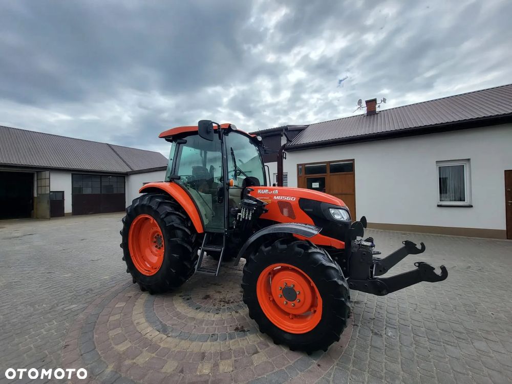 Kubota M8560 - 4