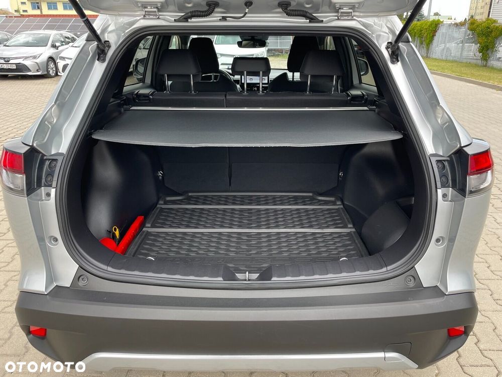 Toyota Corolla Cross - 11