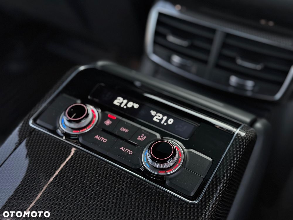 Audi S8 - 16