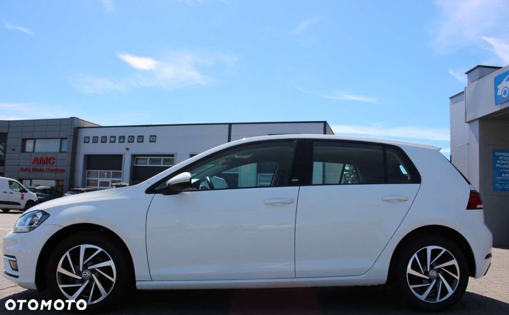 Volkswagen Golf - 9