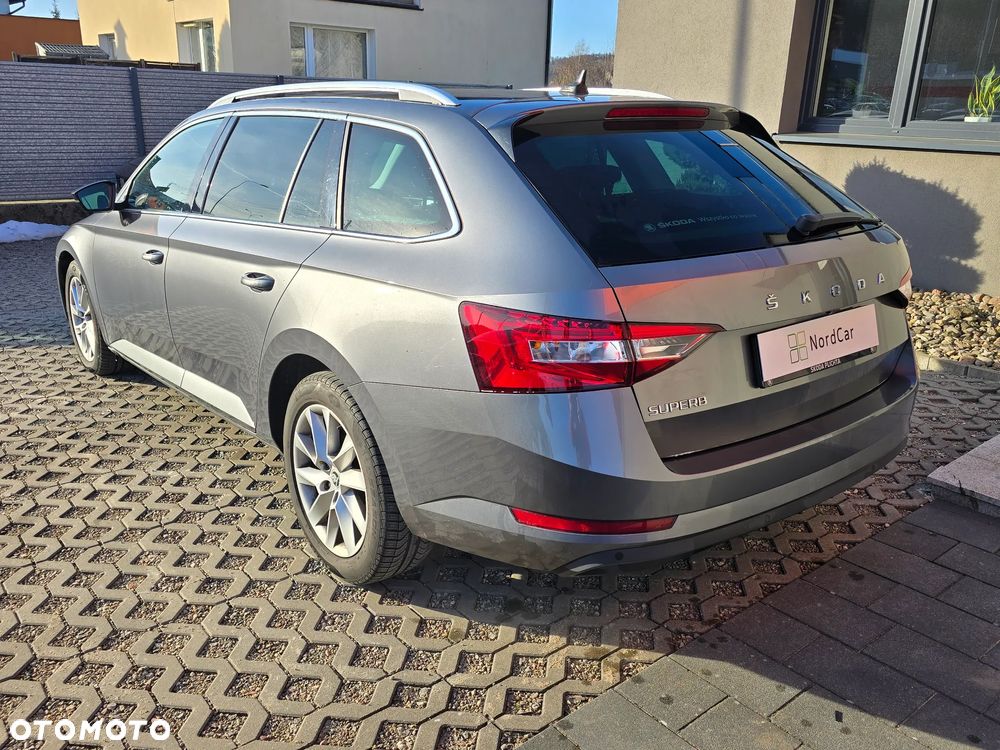 Skoda Superb 1.5 TSI Ambition DSG - 8