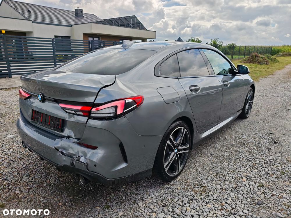 BMW Seria 2 218d M Sport - 5