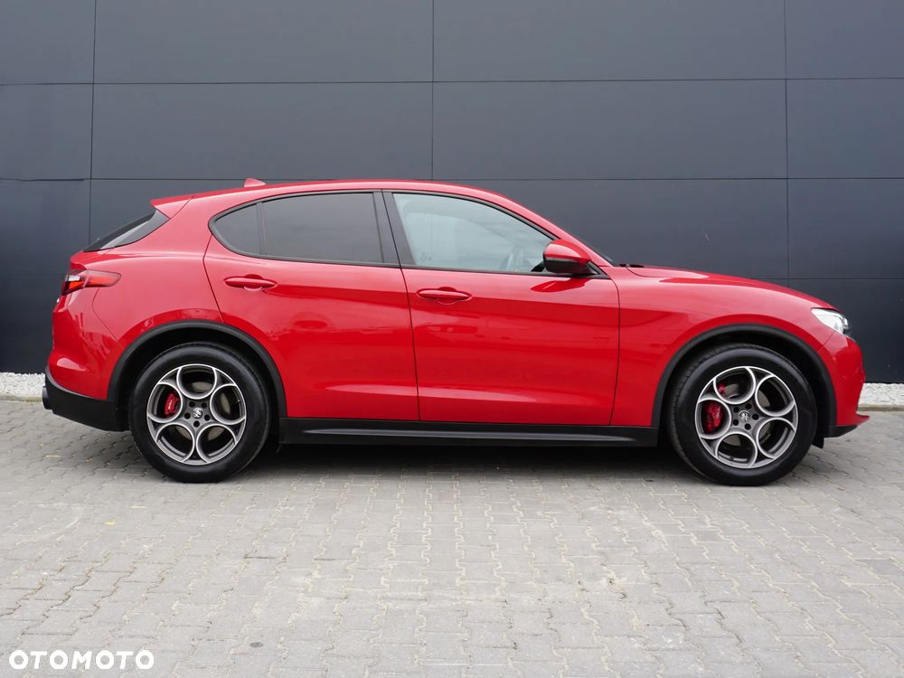 Alfa Romeo Stelvio 2.0 Turbo Sprint Q4 - 2